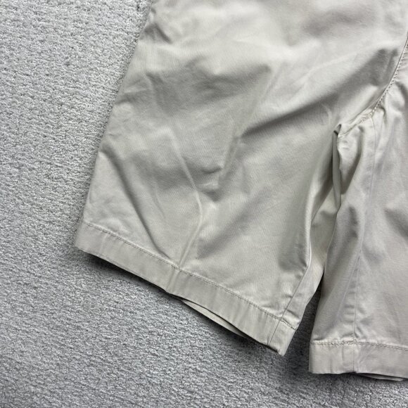 Tommy Hilfiger Shorts Mens 34 Beige Chino Bermuda Flat Front Casual Modern Fit - Picture 5 of 13